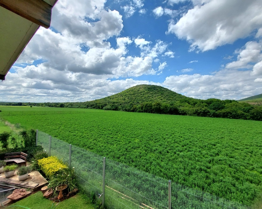 Commercial Property for Sale in Zoutpansdrift North West